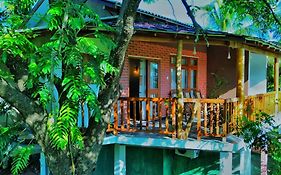 Sigiri Dilu Villa